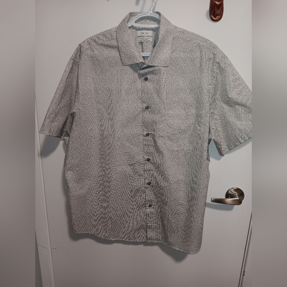 Calvin Kline mens short sleeve button up white and grey X large